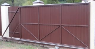 Купить откатные ворота из профнастила Мытищи, цена от 1741 руб.